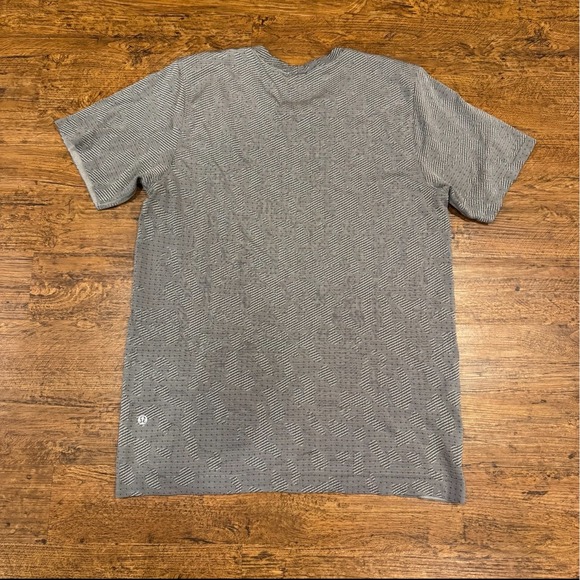 Lululemon Gray Metal Vent Tech Digital Camo Gym Run Performance T Shirt Men's M - Picture 3 of 7